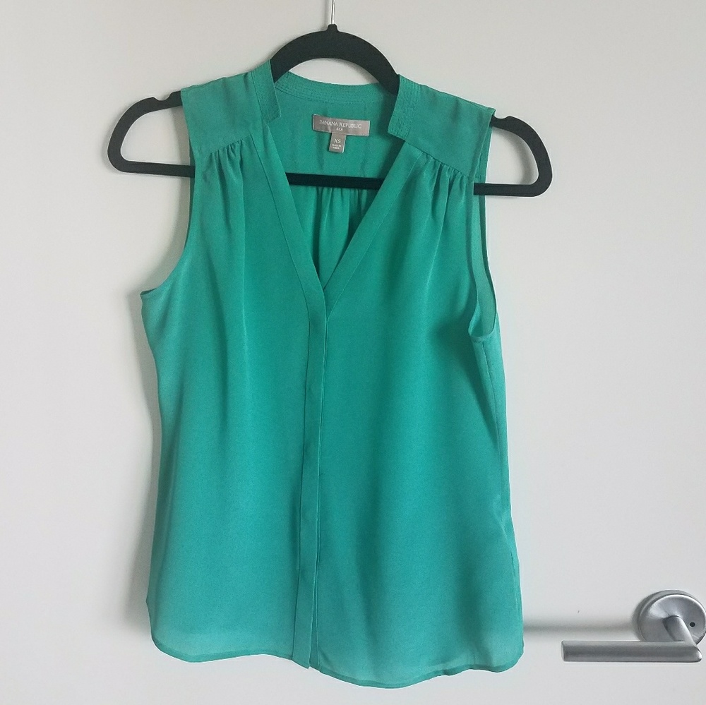 Banana Republic Silk Shell
